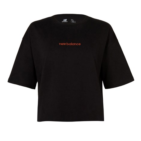 New Balance NB Womens Lifestyle T-shirt Kadın Siyah Günlük T-shirt - WNT1212-BK