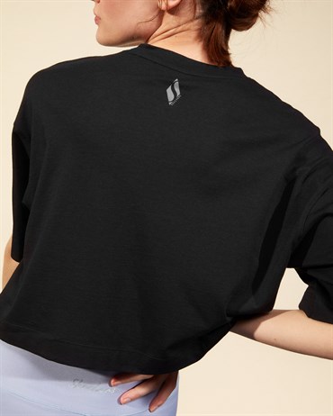 Skechers Graphic Tee W Crew Neck T-Shirt Kadın Siyah Üst & T-shirt - S211157-001